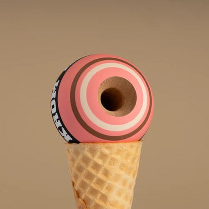 STROGO NEAPOLITAN STRAWBERRY